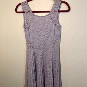 Lilac lace a-line knee-length stress XS